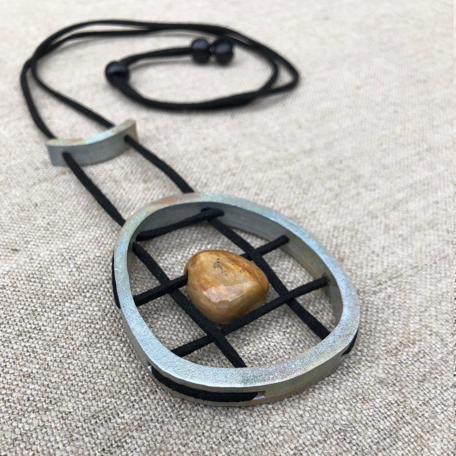 Mondriaan ketting met jaspis