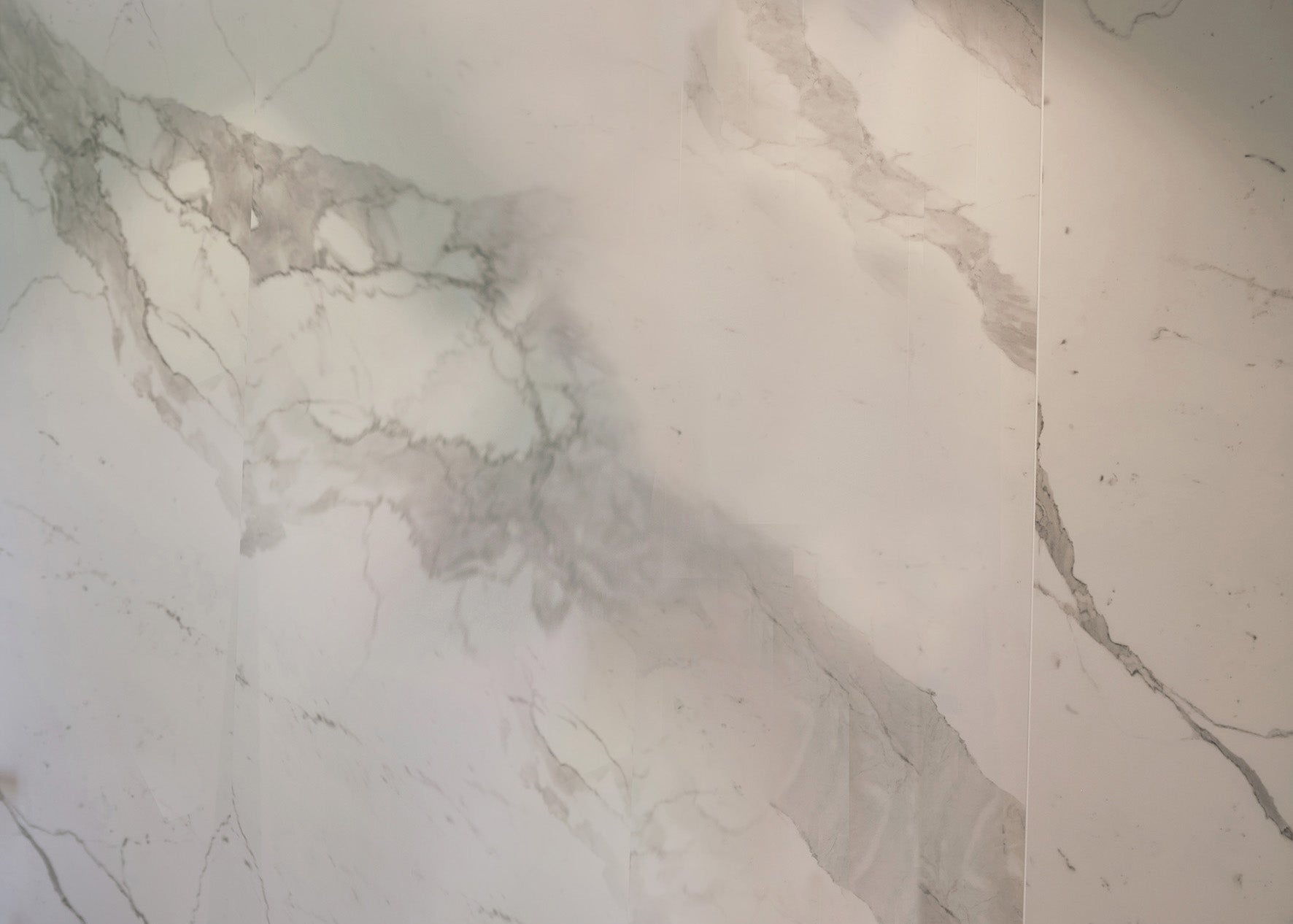 venetian-window-bathroom-close-up-voor-lisette-huizenga
